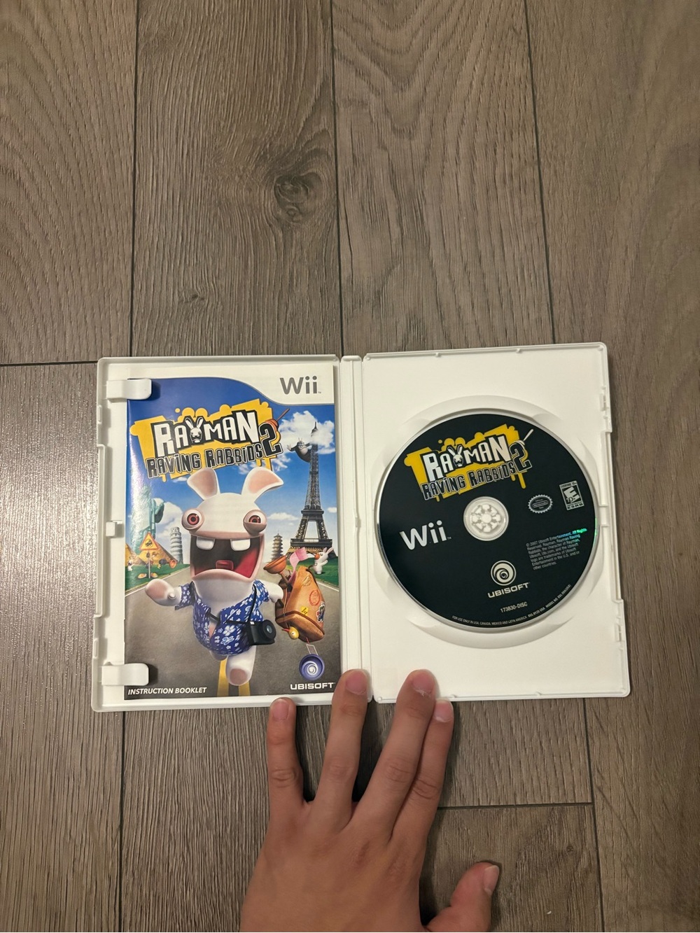 Rayman Raving Rabbids 2 (Wii) by Ubisoft - White Case - Picture 2 of 2